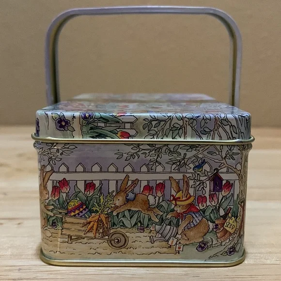 Small Easter tins with lids and handles. bunnies, Van Duyn chocolates. - Picture 5 of 16